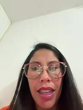 Mia roux21 online show from July 2026 05:59:01 AM