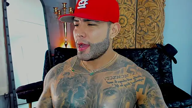 Aaron Vega online show from August 2026 02:05:01 AM
