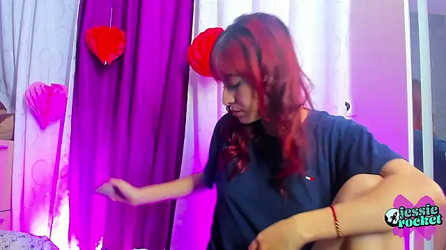 jessierocketx online show from March 2026 01:46:02 PM