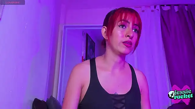 jessierocketx online show from October 2025 05:58:02 PM