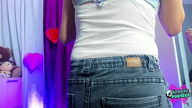 jessierocketx online show from March 2026 07:15:01 PM