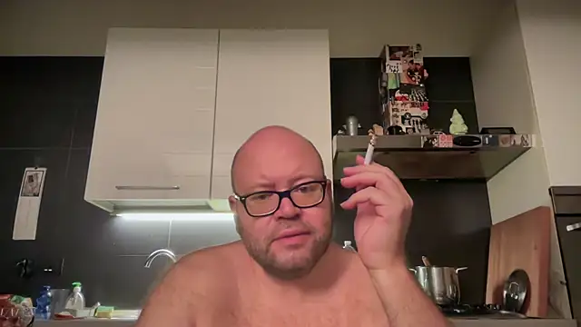 Snapshot of theitalianbear chatting on September 2025 03:50:02 AM theitalianbear online show from September 2025 03:50:02 AM