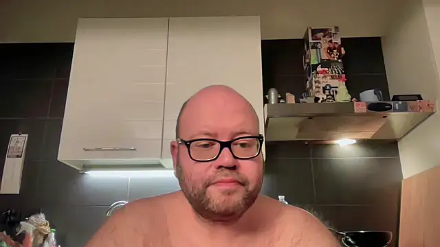 Snapshot of theitalianbear chatting on February 2025 06:15:02 PM theitalianbear online show from February 2025 06:15:02 PM
