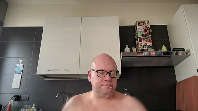 theitalianbear online show from July 2026 06:21:01 AM