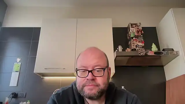 theitalianbear online show from March 2026 06:27:01 AM