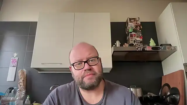 theitalianbear online show from April 2026 01:04:02 PM