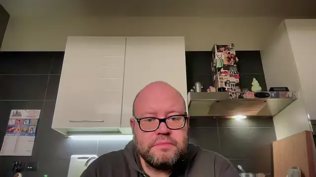 Snapshot of theitalianbear chatting on January 2026 12:06:02 AM theitalianbear online show from January 2026 12:06:02 AM