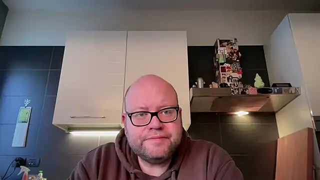 theitalianbear online show from March 2026 05:09:01 AM