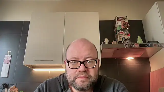 Snapshot of theitalianbear chatting on February 2026 10:25:01 AM theitalianbear online show from February 2026 10:25:01 AM