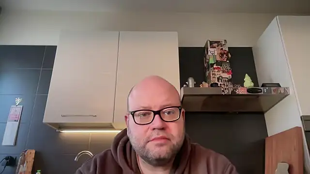 Snapshot of theitalianbear chatting on February 2026 07:19:01 AM theitalianbear online show from February 2026 07:19:01 AM