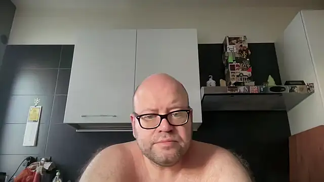 theitalianbear online show from June 2026 04:19:01 AM