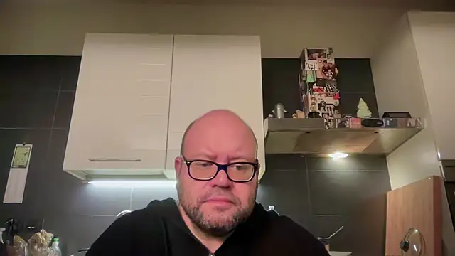 theitalianbear online show from March 2026 01:00:02 AM