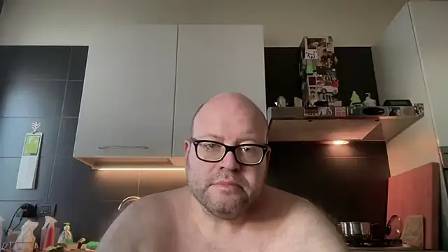 theitalianbear online show from May 2026 04:30:01 AM