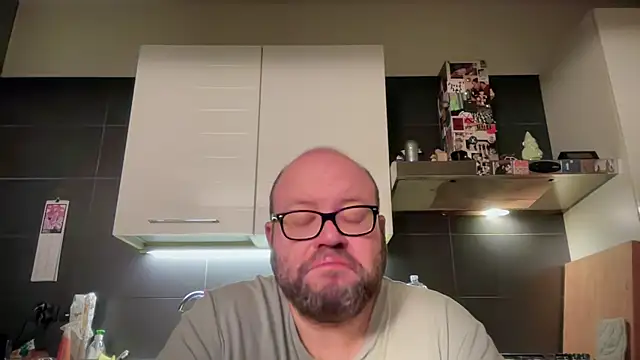 theitalianbear online show from April 2026 03:40:02 AM