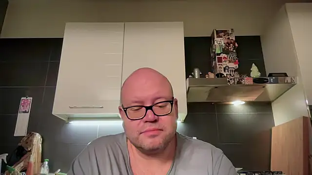 theitalianbear online show from April 2026 02:27:02 AM