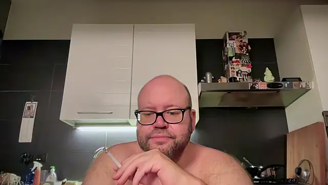 Snapshot of theitalianbear chatting on September 2025 06:20:01 PM theitalianbear online show from September 2025 06:20:01 PM
