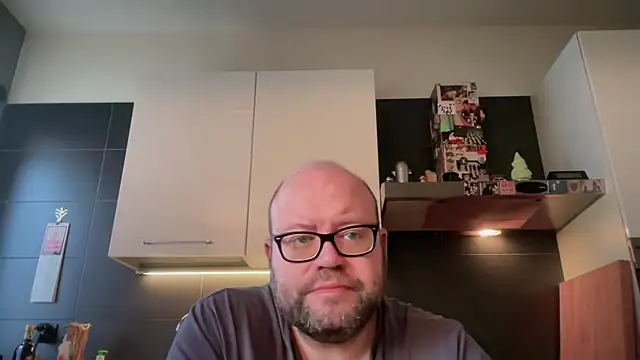 Snapshot of theitalianbear chatting on February 2026 07:18:01 AM theitalianbear online show from February 2026 07:18:01 AM