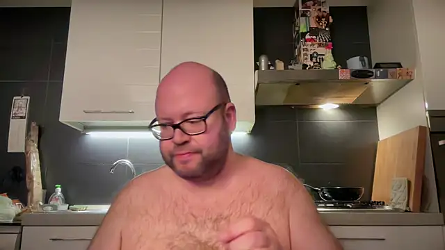 Snapshot of theitalianbear chatting on January 2025 06:50:01 PM theitalianbear online show from January 2025 06:50:01 PM