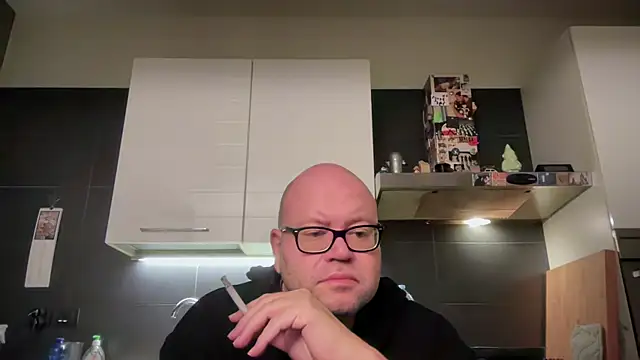 Snapshot of theitalianbear chatting on October 2025 02:55:01 AM theitalianbear online show from October 2025 02:55:01 AM