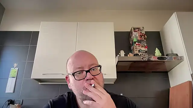 theitalianbear online show from March 2026 12:15:01 PM