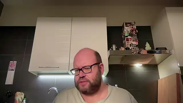 theitalianbear online show from April 2026 02:13:02 AM