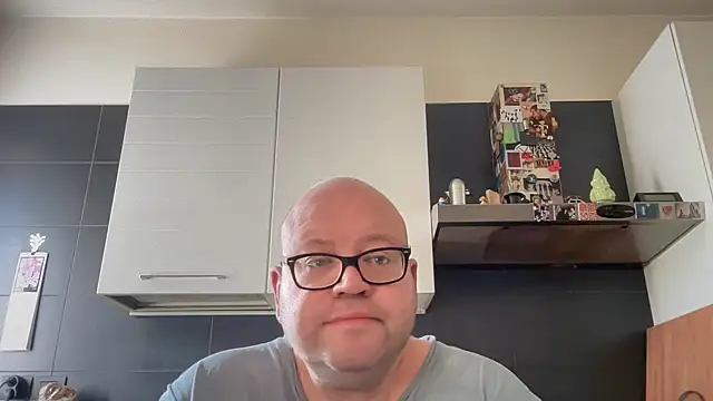 theitalianbear online show from April 2026 07:38:02 AM