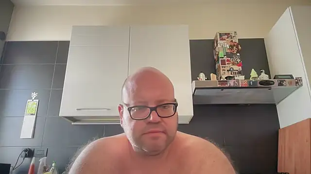 theitalianbear online show from May 2026 08:23:01 AM