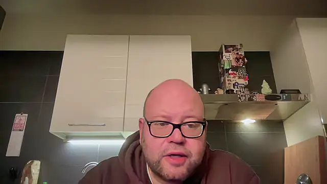 Snapshot of theitalianbear chatting on February 2026 07:25:01 PM theitalianbear online show from February 2026 07:25:01 PM