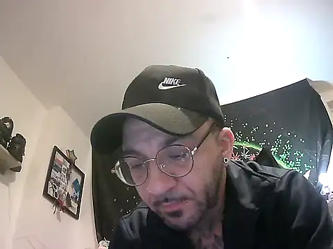 MagicStickBoy online show from March 2026 11:25:01 PM