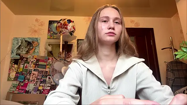ShellieSavko online show from July 2026 06:10:02 AM