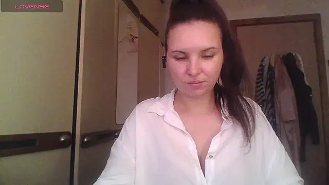 Alisa Milt online show from July 2026 03:51:01 PM