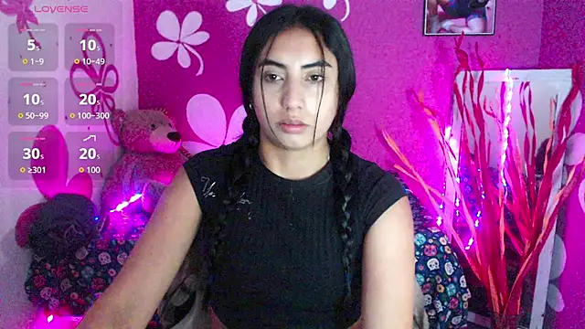 Snapshot of MeiLune chatting on July 2026 12:12:01 PM MeiLune online show from July 2026 12:12:01 PM