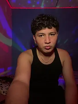 Snapshot of Eduardosexy_ chatting on August 2026 12:17:02 AM Eduardosexy online show from August 2026 12:17:02 AM