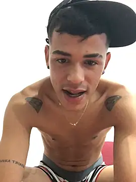 hamzel23 online show from July 2026 06:58:01 PM
