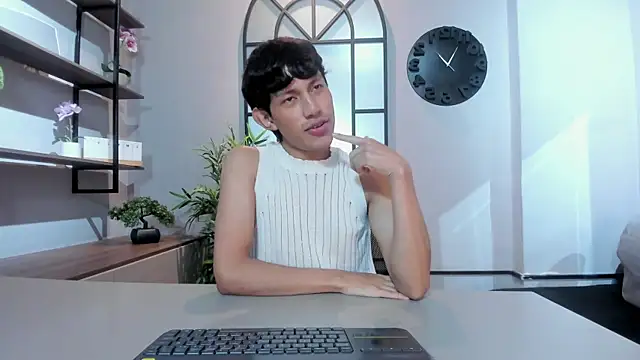 Pierre Leroy  online show from July 2026 03:50:02 AM