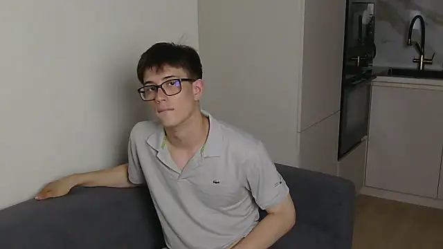 ElijahTarlet online show from August 2026 04:27:02 PM