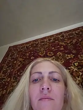 Kiska Dreis online show from August 2026 08:15:02 PM
