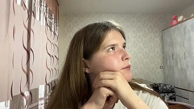 FayePapakostas online show from July 2026 08:54:01 AM