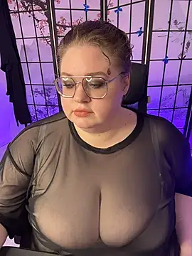 DriveThruChloe online show from August 2026 01:31:02 PM