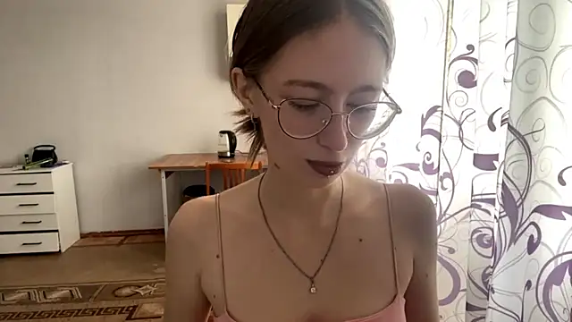 Snapshot of GlennSchrack chatting on July 2026 06:23:01 AM GlennSchrack online show from July 2026 06:23:01 AM