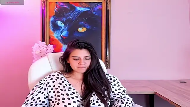 julianaaldanaa online show from July 2026 07:39:01 PM