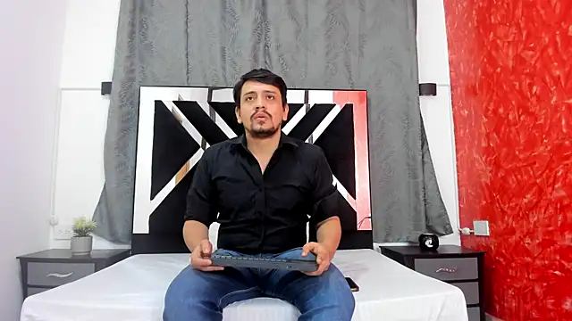 MikeBayers69 online show from July 2026 12:15:01 PM