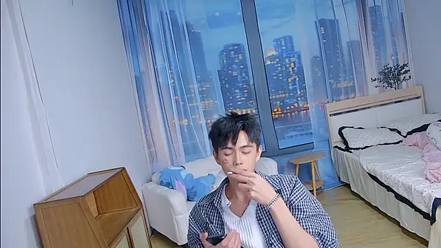 xiaoyang-FF online show from July 2026 07:39:01 PM