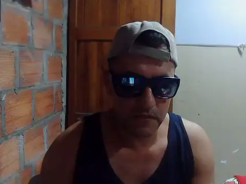 Snapshot of armagedon19 chatting on August 2026 11:44:02 PM armagedon19 online show from August 2026 11:44:02 PM