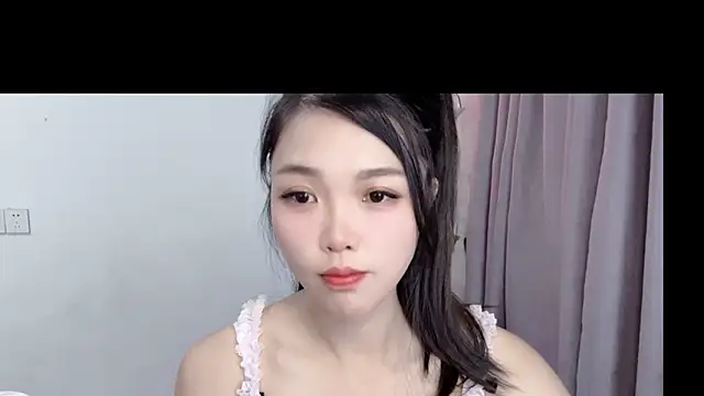 Snapshot of weiwei-8 chatting on August 2026 02:40:01 AM weiwei-8 online show from August 2026 02:40:01 AM
