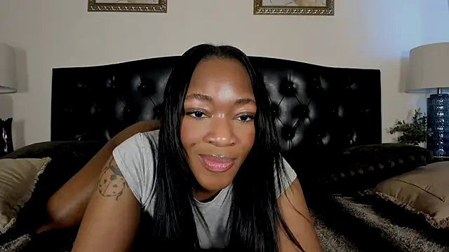 nicolesolace online show from February 2026 10:42:02 PM