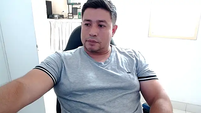 lianjuc06 online show from July 2026 02:58:02 PM
