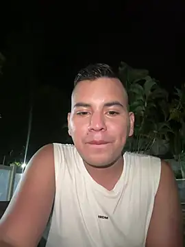 Snapshot of mrhoney2 chatting on August 2026 12:31:01 AM mrhoney2 online show from August 2026 12:31:01 AM