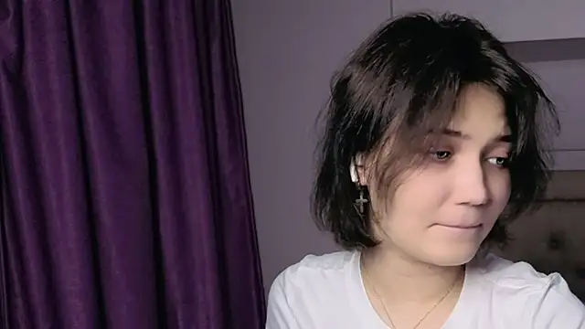 Snapshot of cute__caprice chatting on August 2026 05:08:01 PM cute caprice online show from August 2026 05:08:01 PM