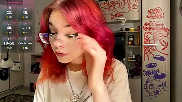 RedKittySquirrel online show from August 2026 08:01:02 AM